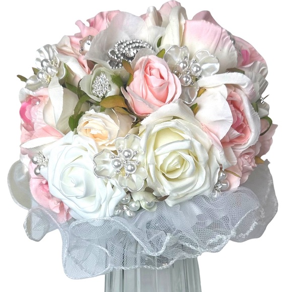 Bride Wedding Bridal Flowers Floral Bouquet Rose Pearls Rhinestone Brooch NEW - Picture 14 of 15